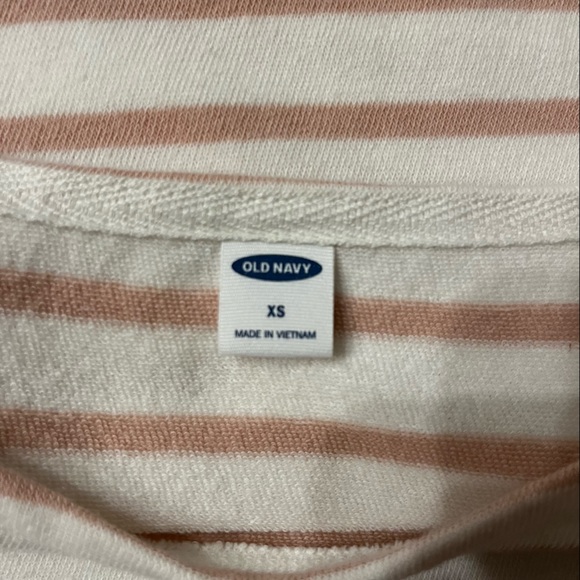 Old Navy Cream & Light Pink 1/2 Sleeve Striped Shirt - Picture 4 of 4